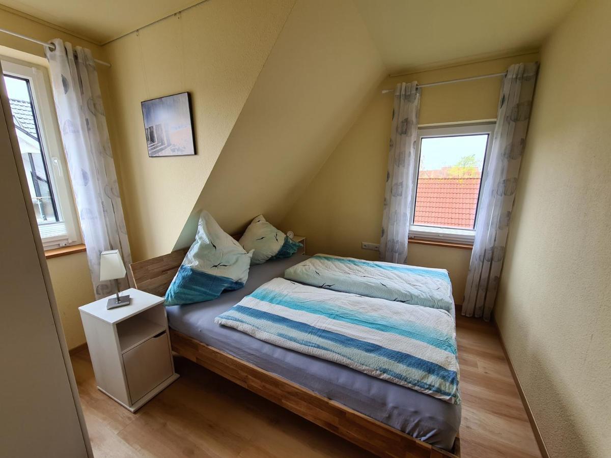 Ferienwohnung Leuchtturm Am Sandstrand Норден Екстериор снимка